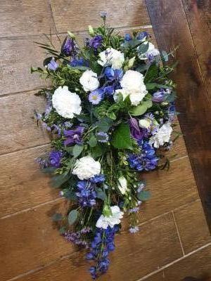 Spray in purple and whites